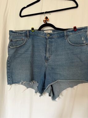 Abercrombie & Fitch High Rise Dad Short
